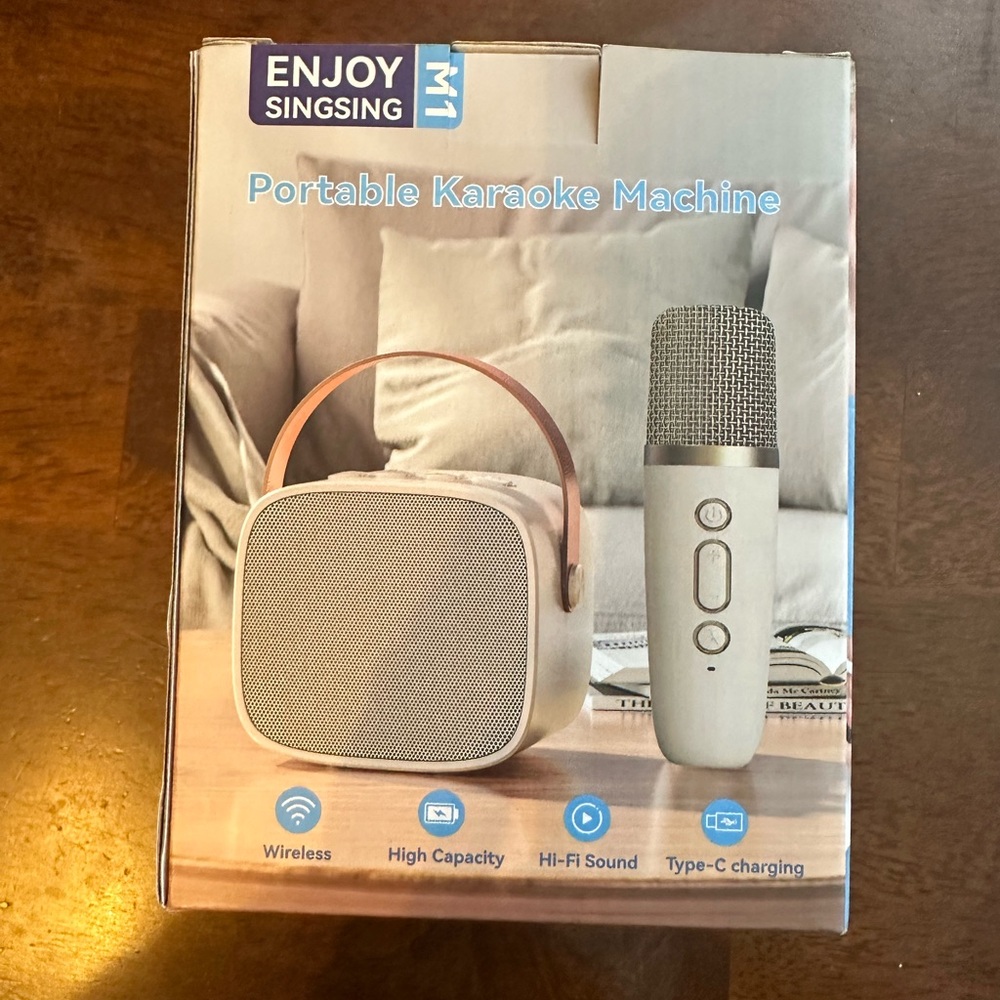 Portabke beige 2 mic karaoke machine new in box nwt